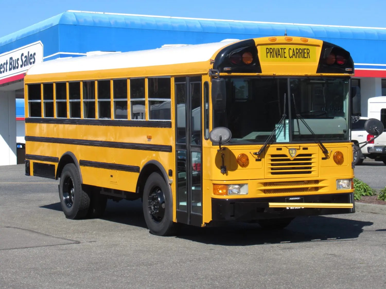 2008 IC FE 300 9 Row 53 Kids / 35 Adults Short School Bus B65102