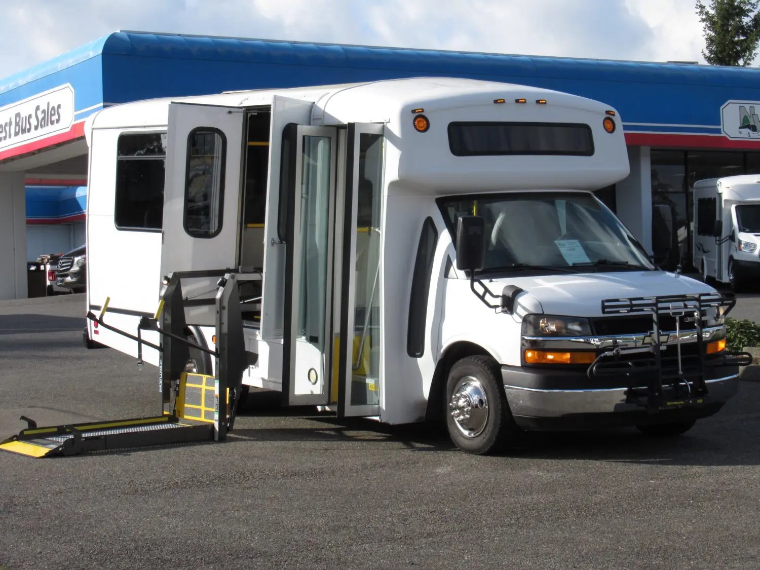 New & Used Shuttle Buses for Sale Church & Wheelchair Northwest Bus