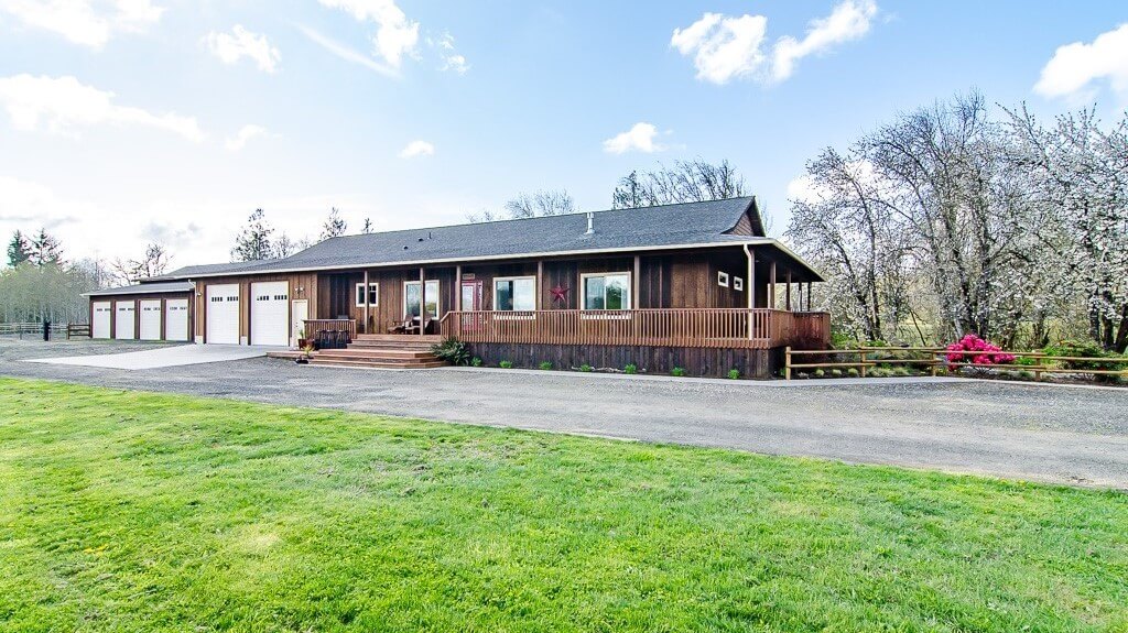 15 South Bank Road Elma, WA 120 acre private riverfront retreat
