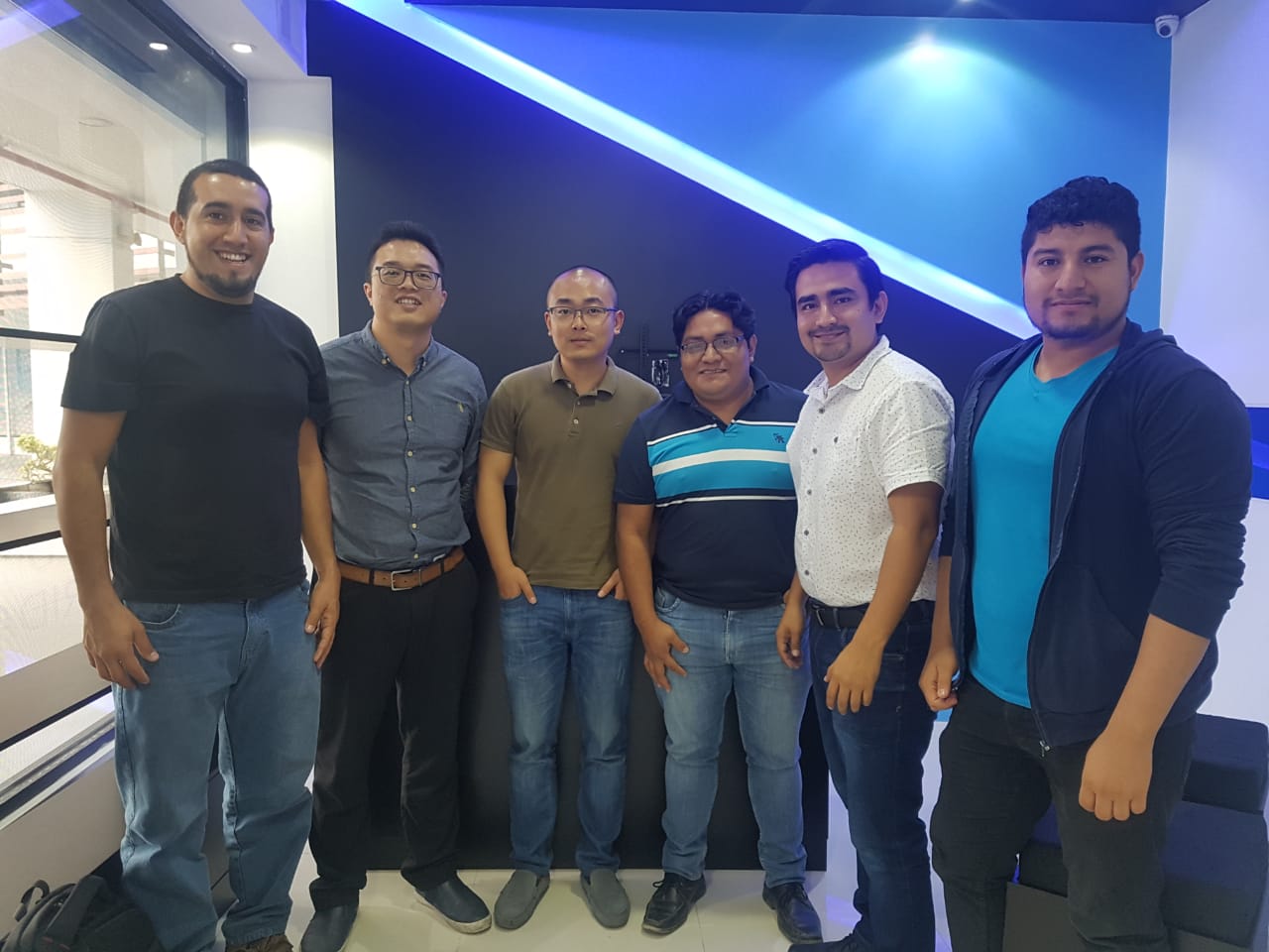 Reunión con representantes de la empresa Hikvison Network Orion