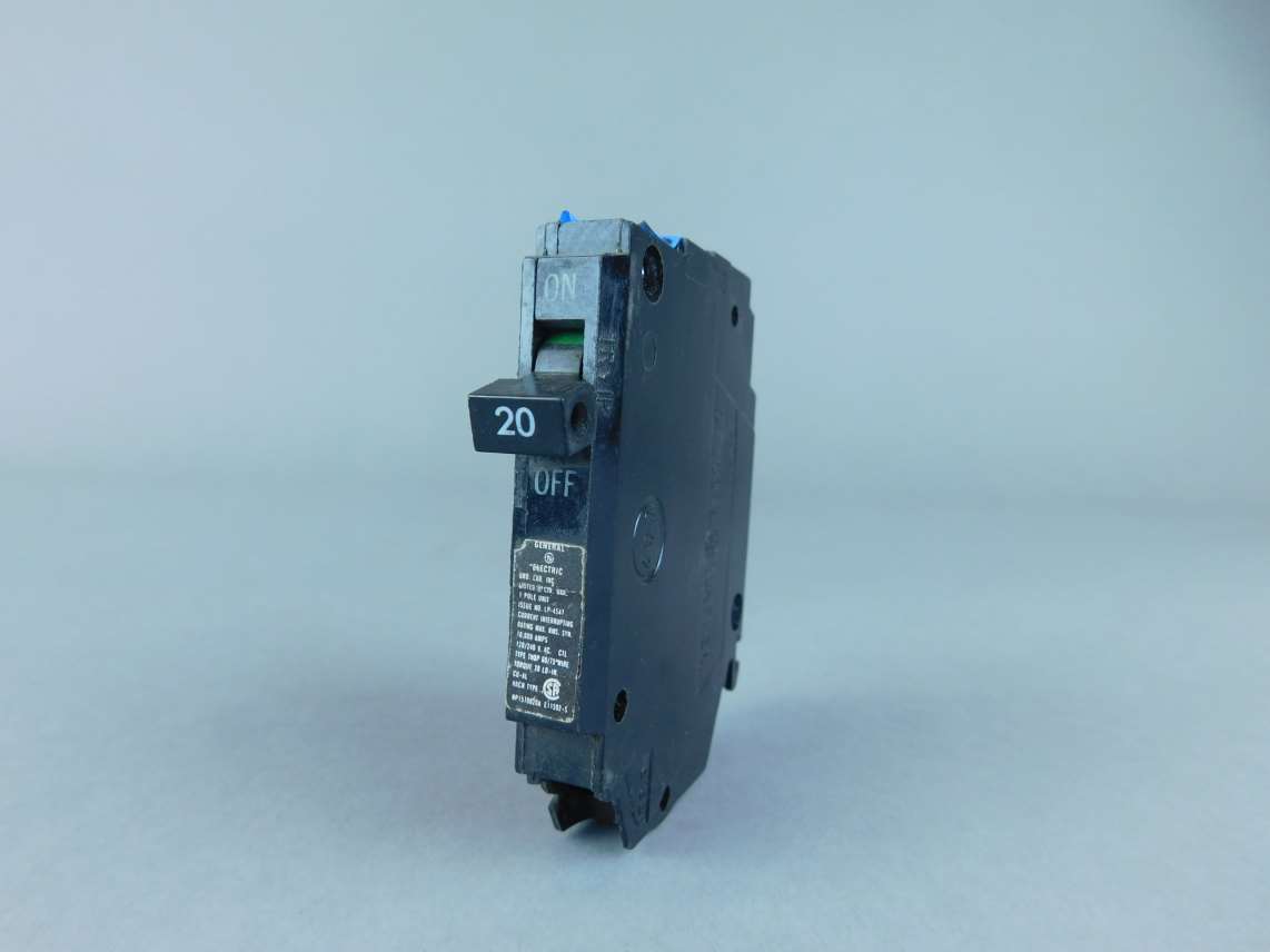 General Electric Circuit Breaker, 20A, 1P GPM Surplus