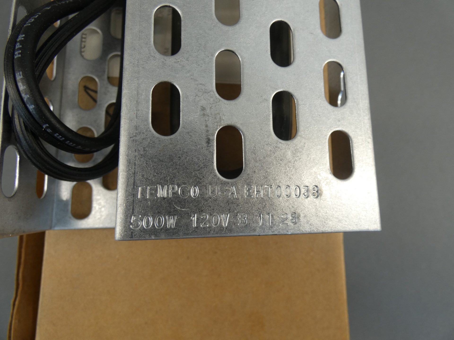 Tempco 4TCY6 Tubular Enclosure Heater, Thermostat 30 to 150°F, 120VAC