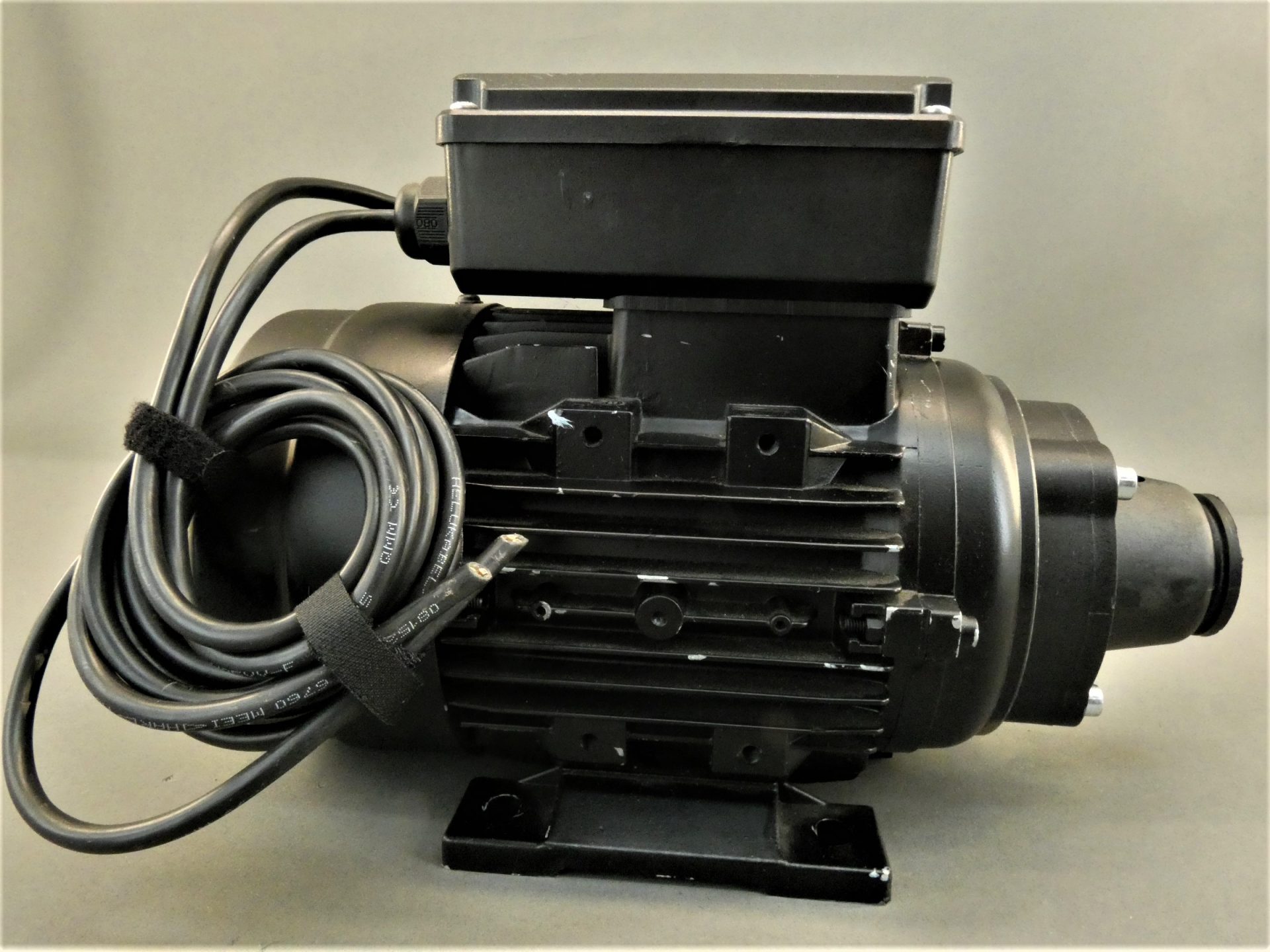 0.75 kW DM Motors, 1584RPM, 3PH, 240V, DMSR 80B4 GPM Surplus