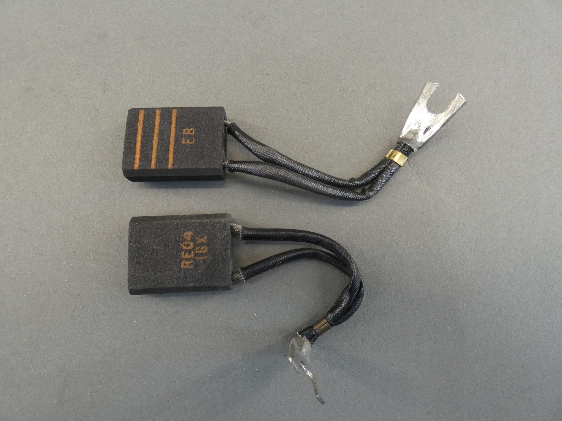 *Lot of 2* Reliance 4199041BX Motor Brushes GPM Surplus