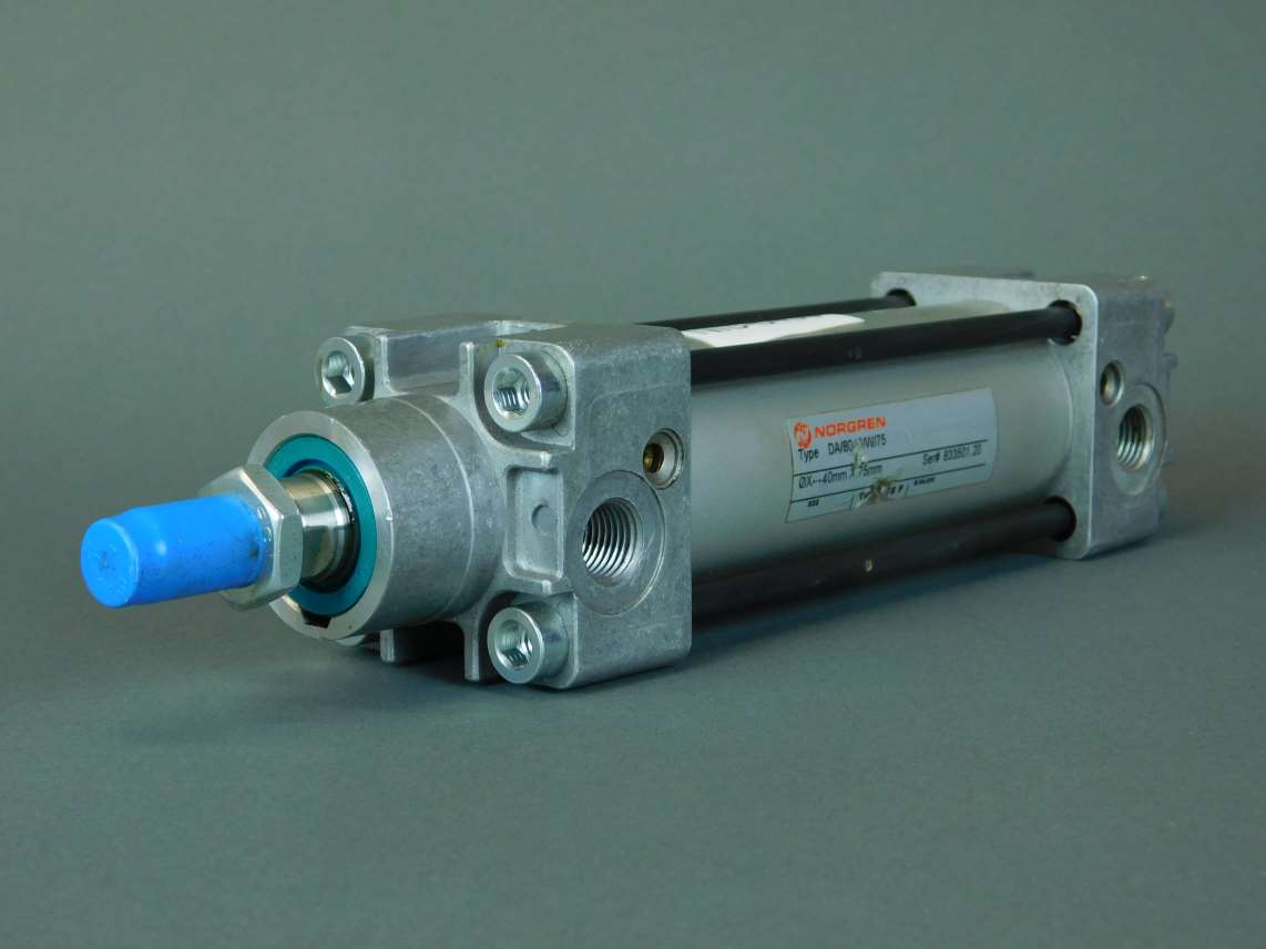 Compressed Air Cylinder DA/8040/W/75 GPM Surplus