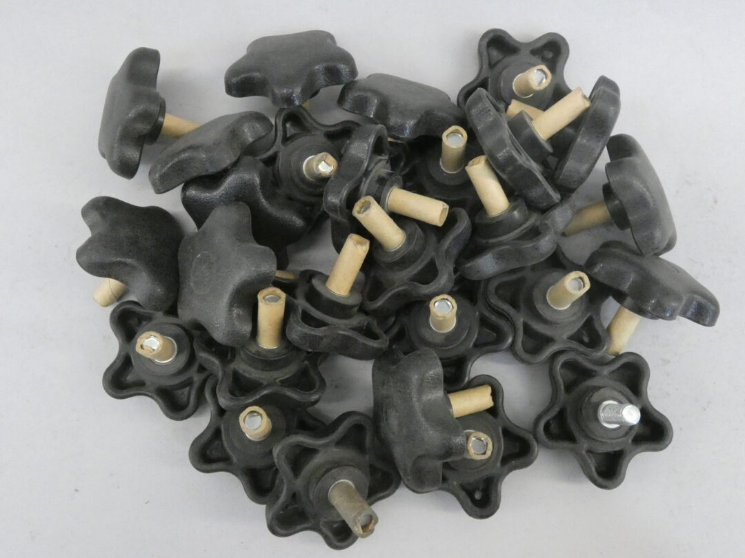 *Lot of 27* McMasterCarr Knobs 5/16″ x 21/4″ Five Arm w/ Threaded