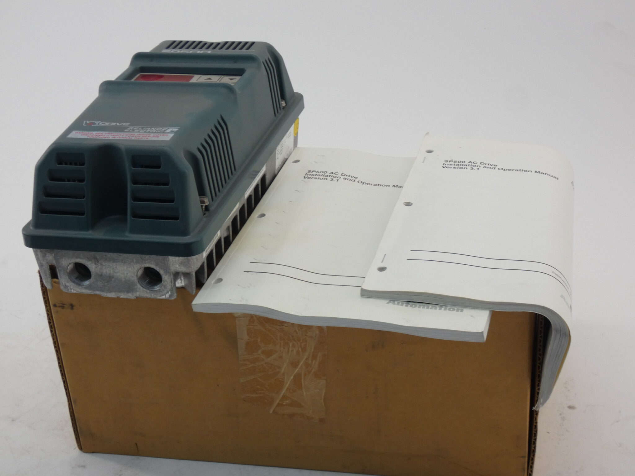 Reliance SP500 1SU11001 AC Drive, 1HP, 3PH, 115VAC GPM Surplus