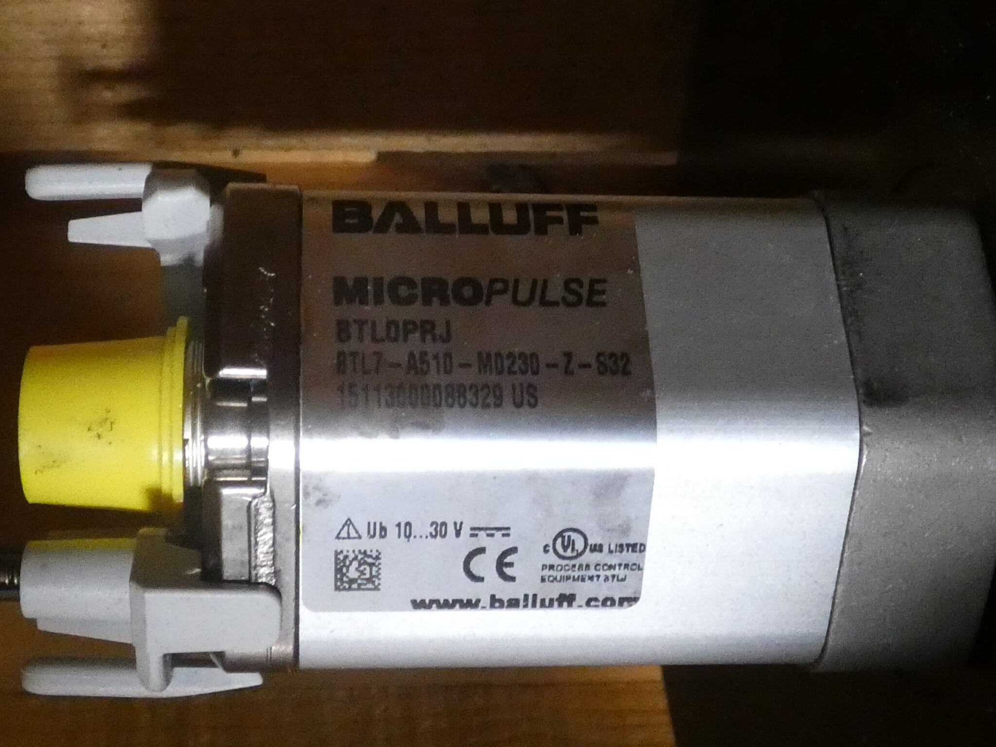 Hanna Hydraulic Cylinder 8″ Bore 9″ 3000PSI w/ Balluff Transducer GPM