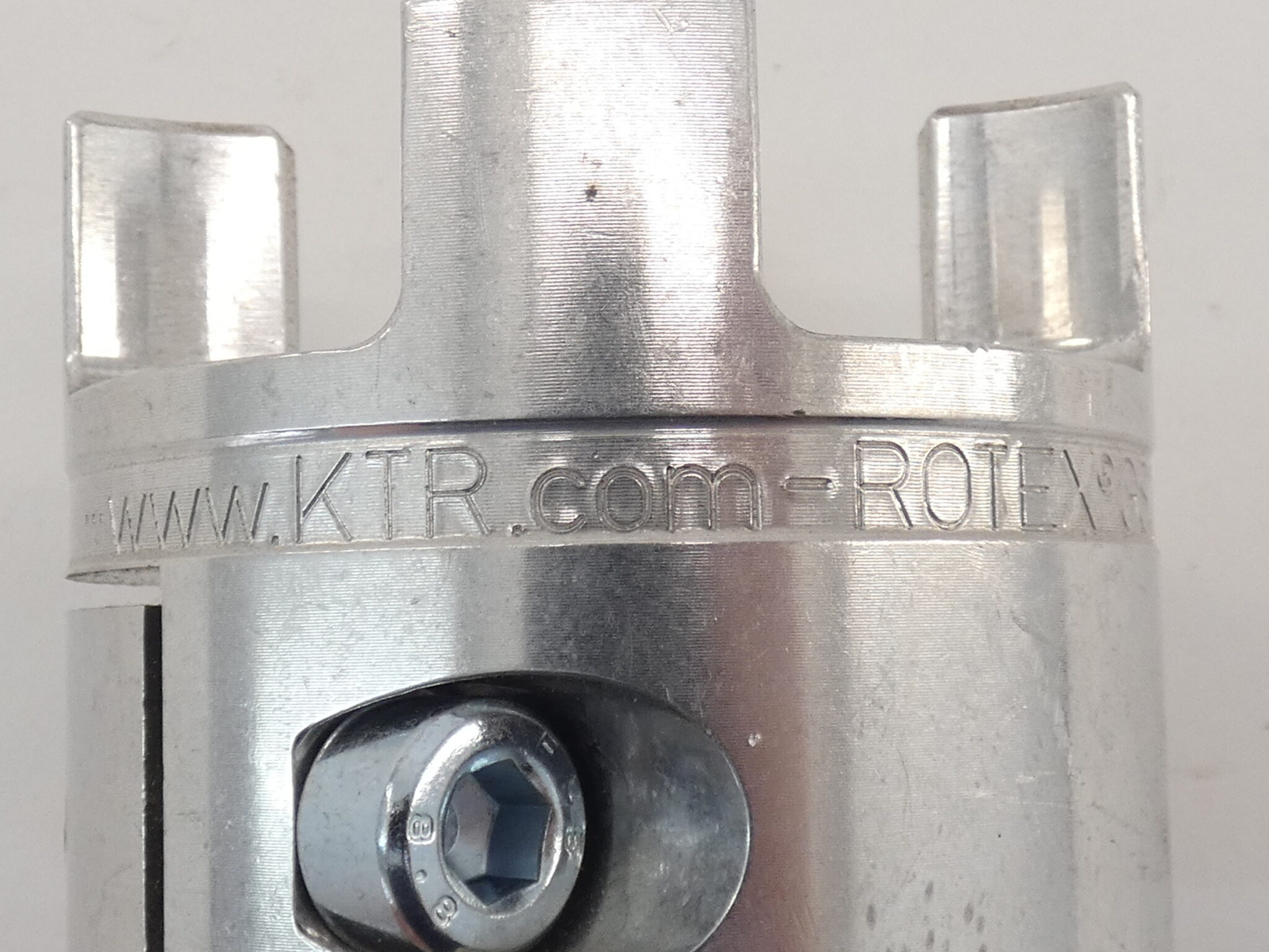 KTR Rotex GS28 Coupling Pair w/ Spider 11/8″ to 11/4″ Bore GPM Surplus