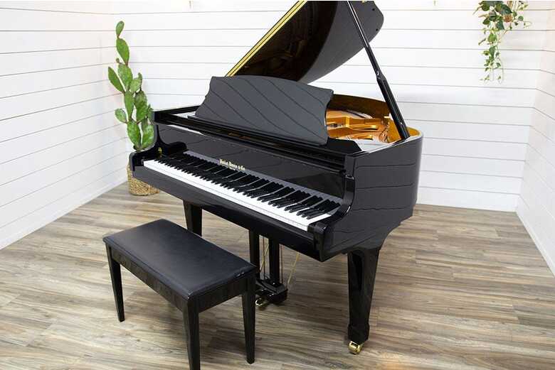 *SOLD* Hallet Davis & Co DG1 Baby Grand Piano for sale
