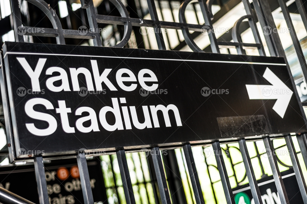 かんたんラ MTA Yankee Stadium 看板 サイン [NYC購入品]の通販 by BKNY's shop｜ラクマ かんたんラ
