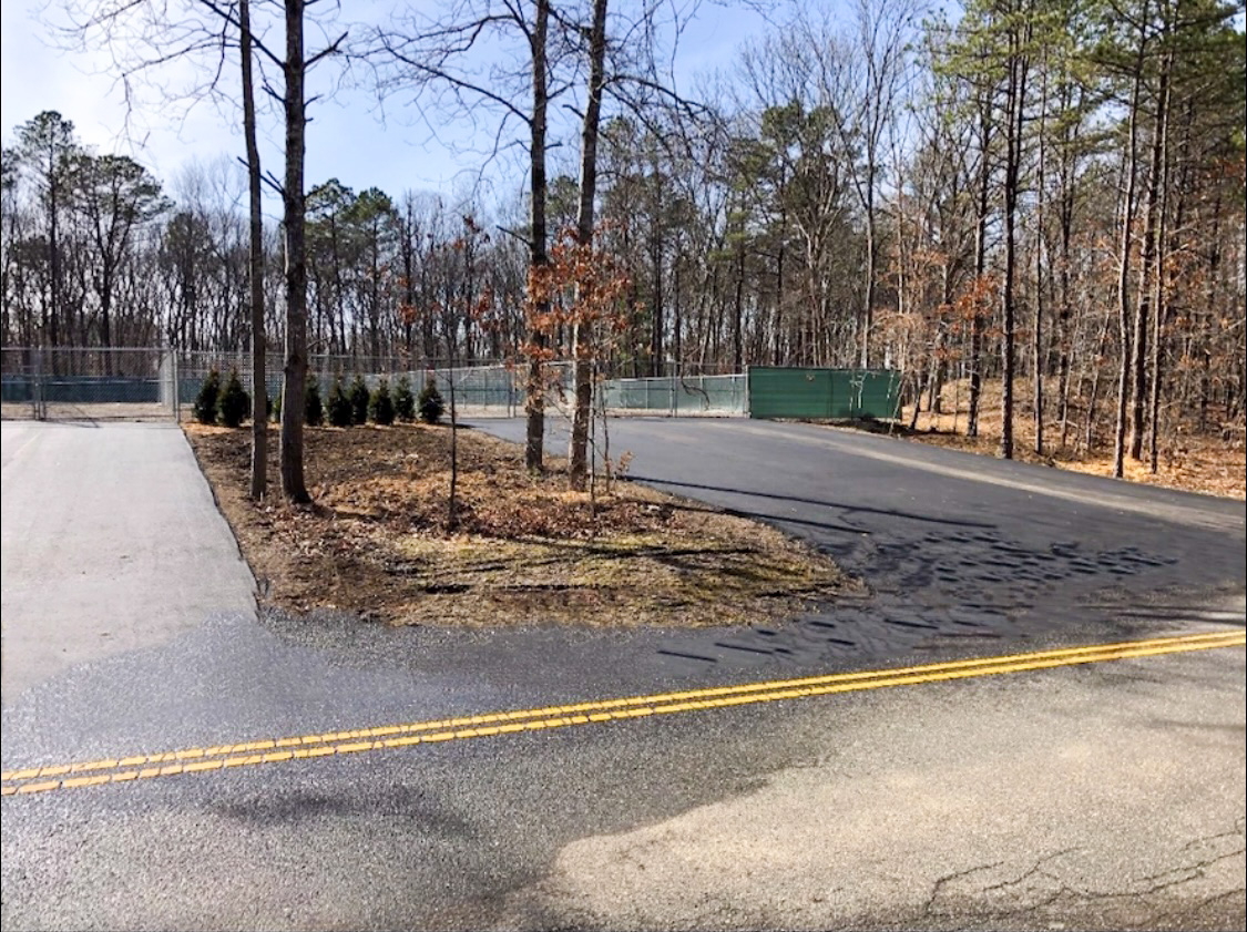 Manor Yaphank Road, Manorville, NY 11949 (603) New York Commercial