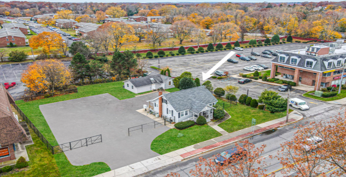 2760 Middle Country Road, Lake Grove, NY 11755 New York Commercial