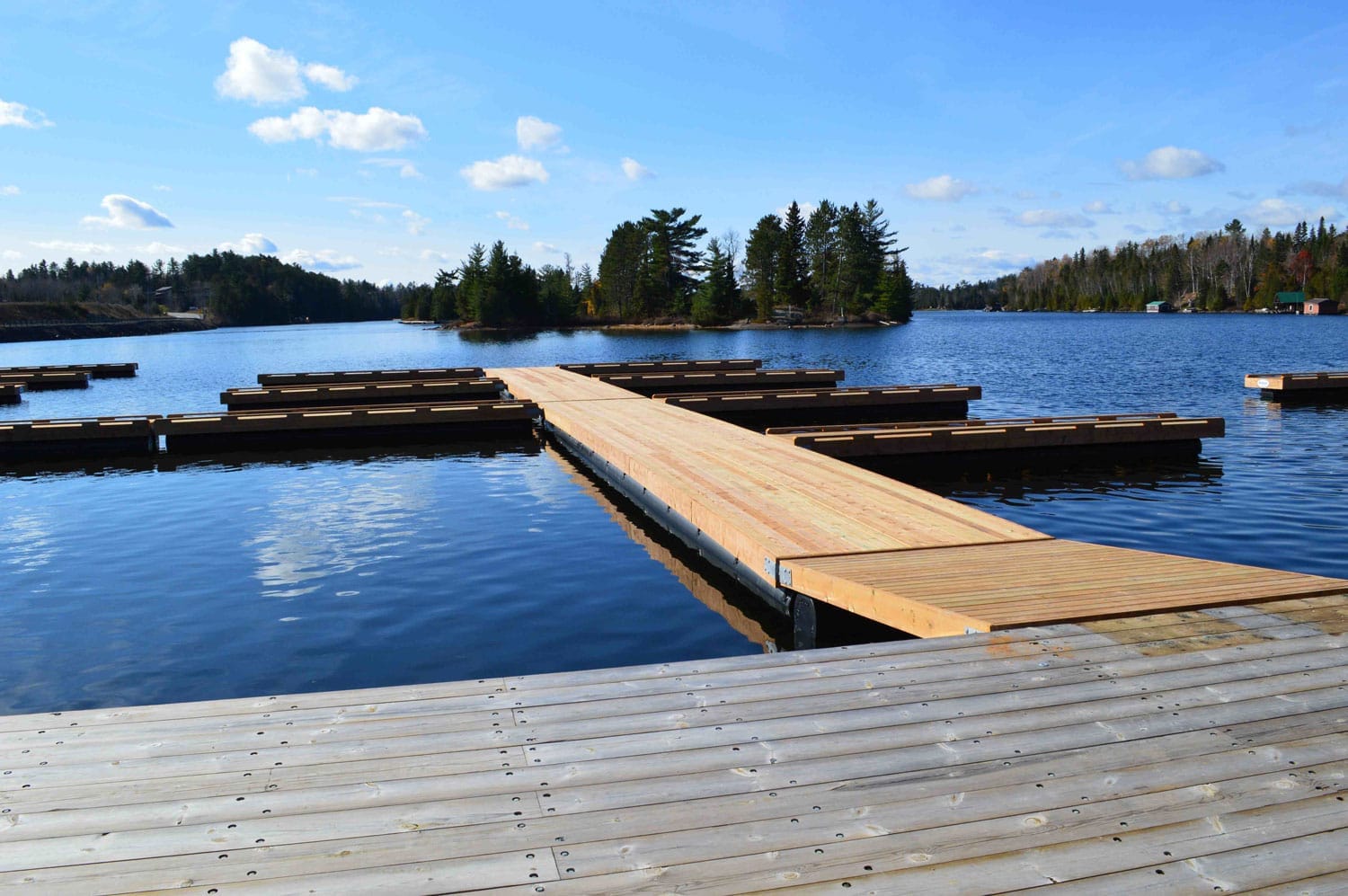 Temagami, Ontario NyDock Floating Docks & Pontoons PipeFusion in