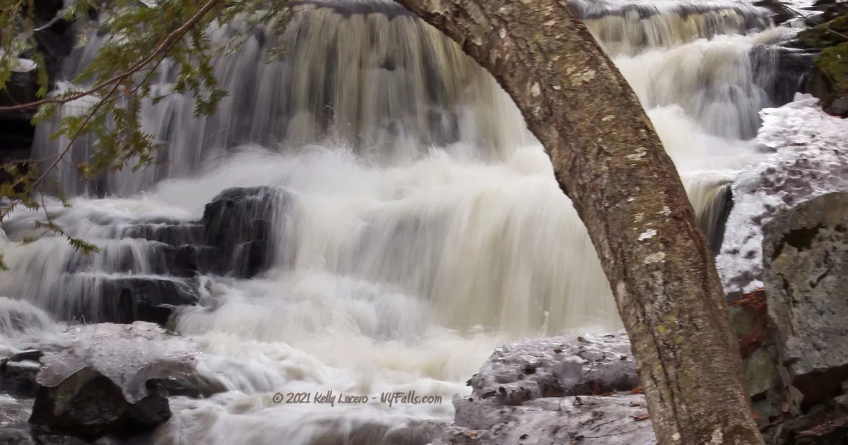 Snook Kill Falls (Wilton, NY) Waterfall Visitor's Guide