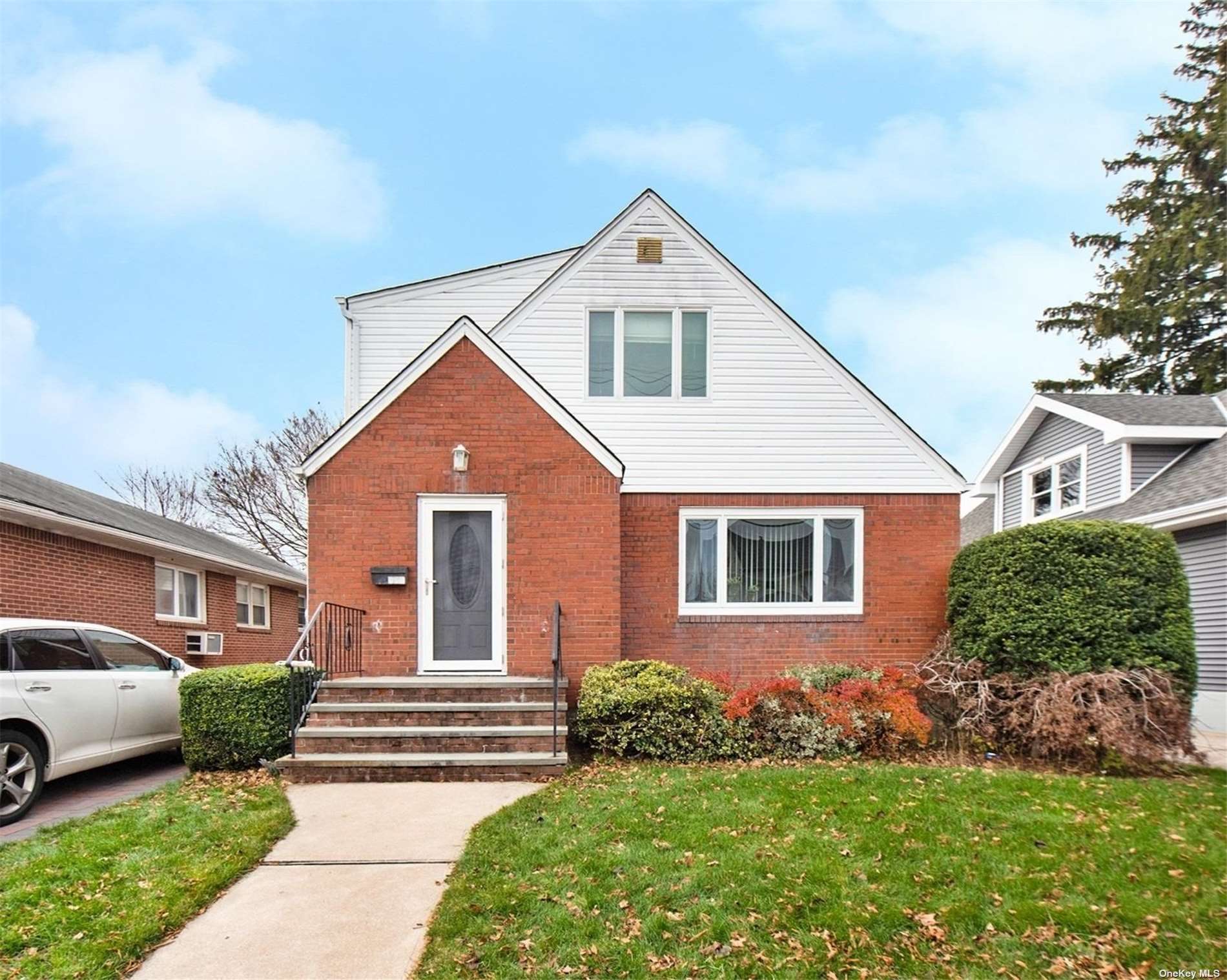 125 N 11th Street, New Hyde Park, NY 11040 NYNJ HOMES