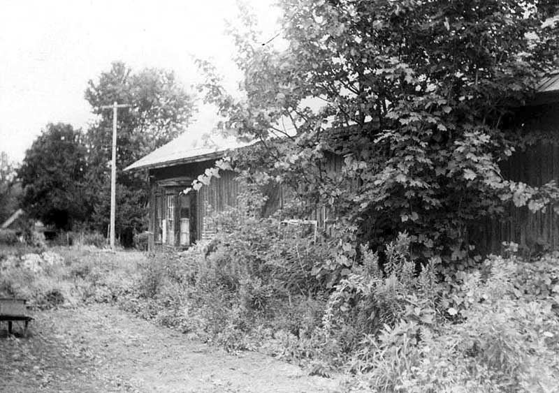 Munnsville in the Years by John Canfield