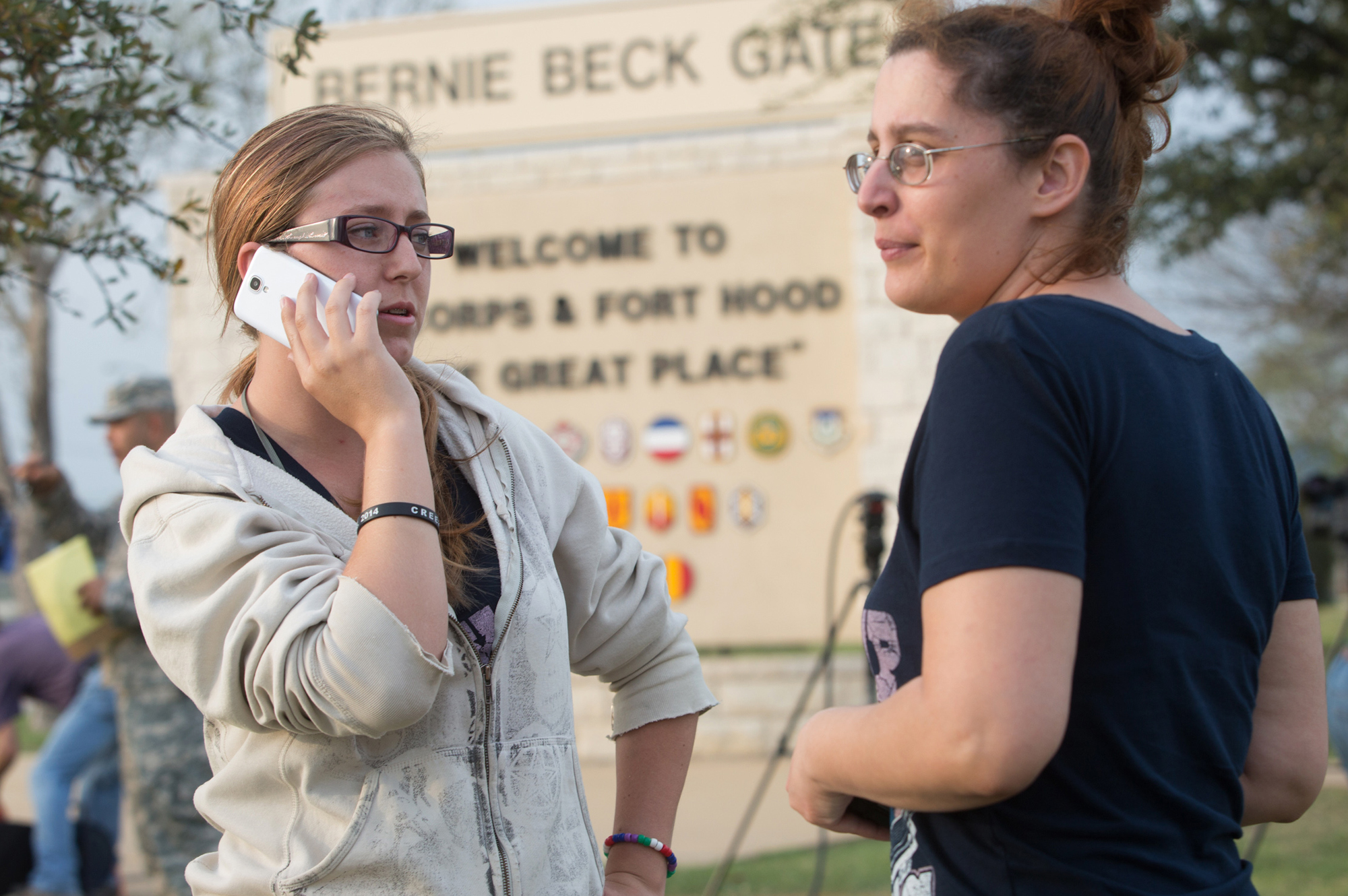 Gunman shoots 3 dead, wounds 16 in Fort Hood rampage