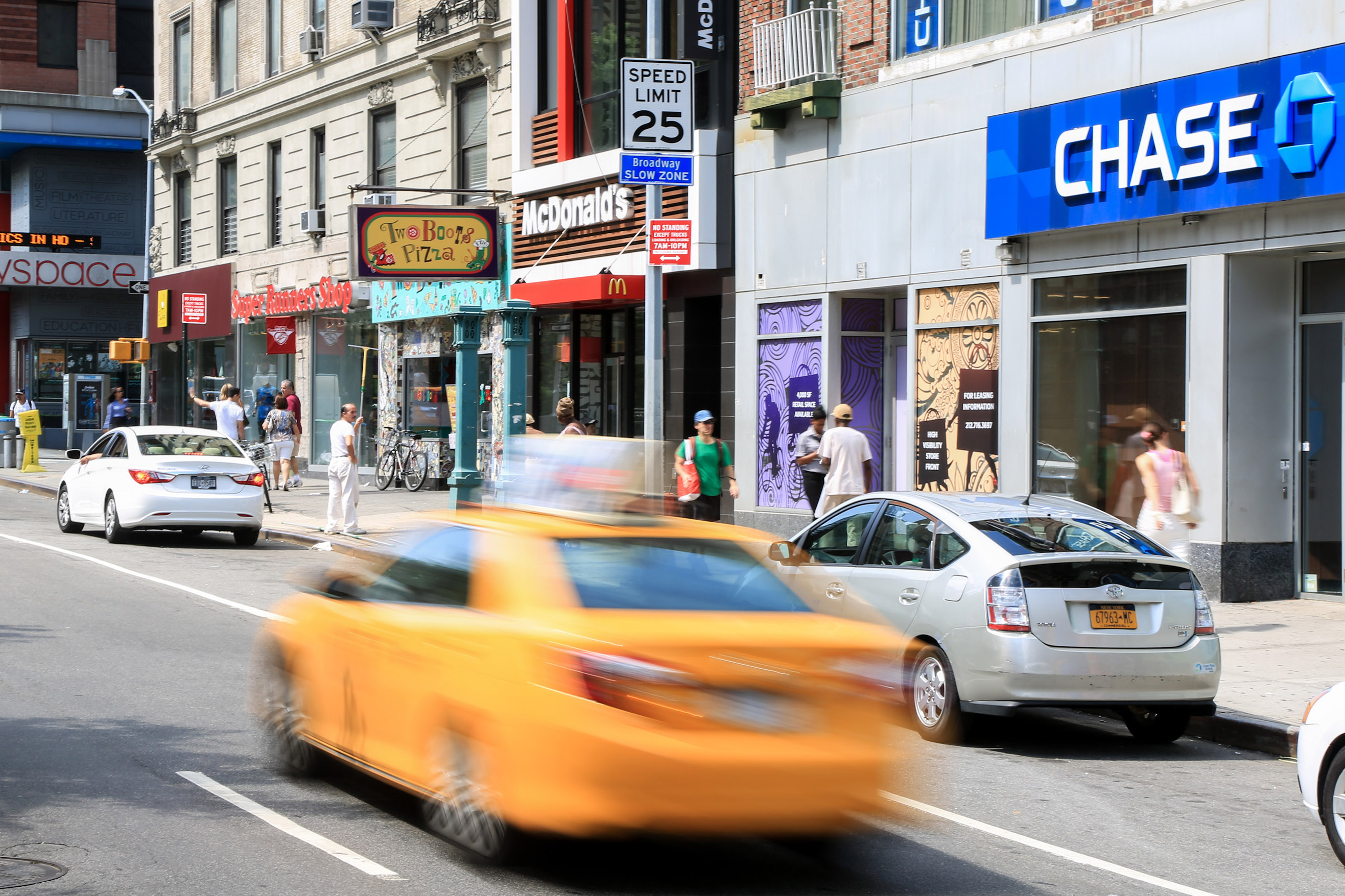 City Council votes to lower NYC speed limit to 25 mph