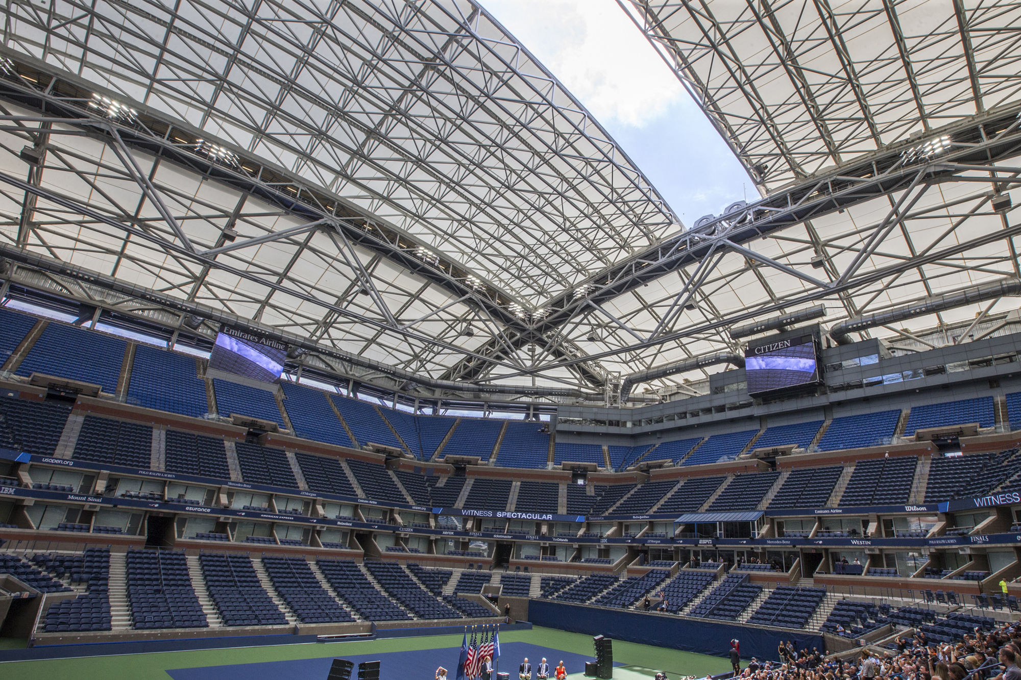 Arthur Ashe Stadium’s retractable roof faults during unveiling