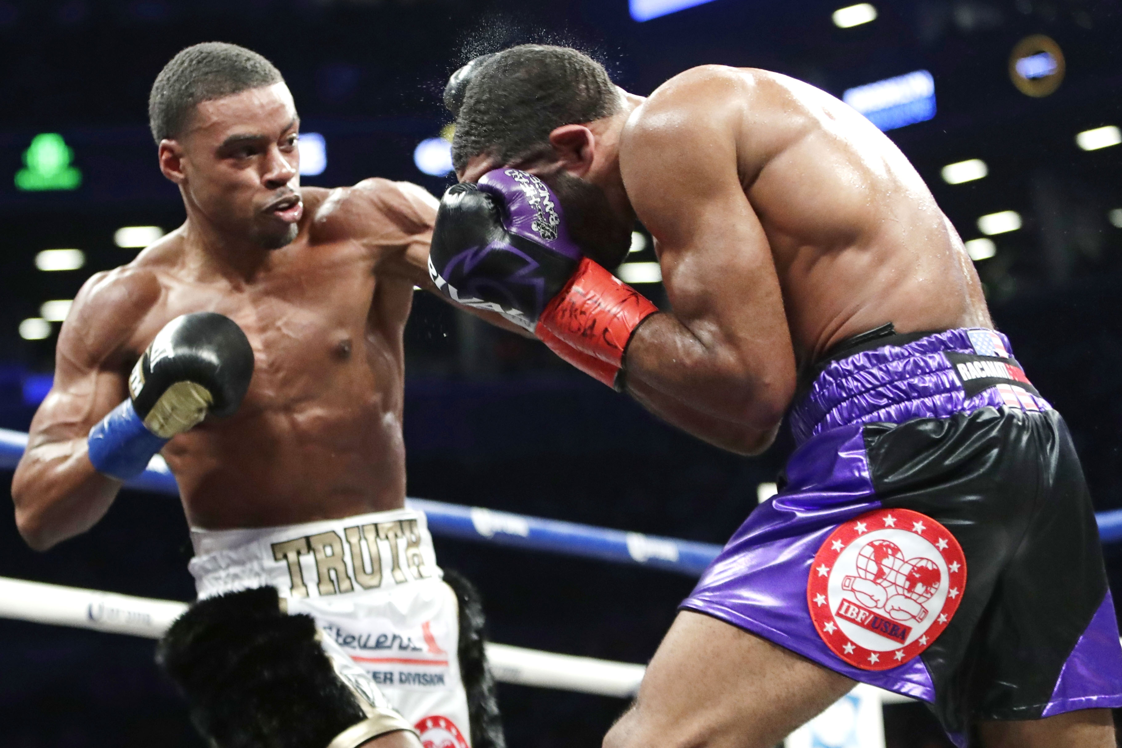 Errol Spence Jr. defends IBF title with eighthround TKO
