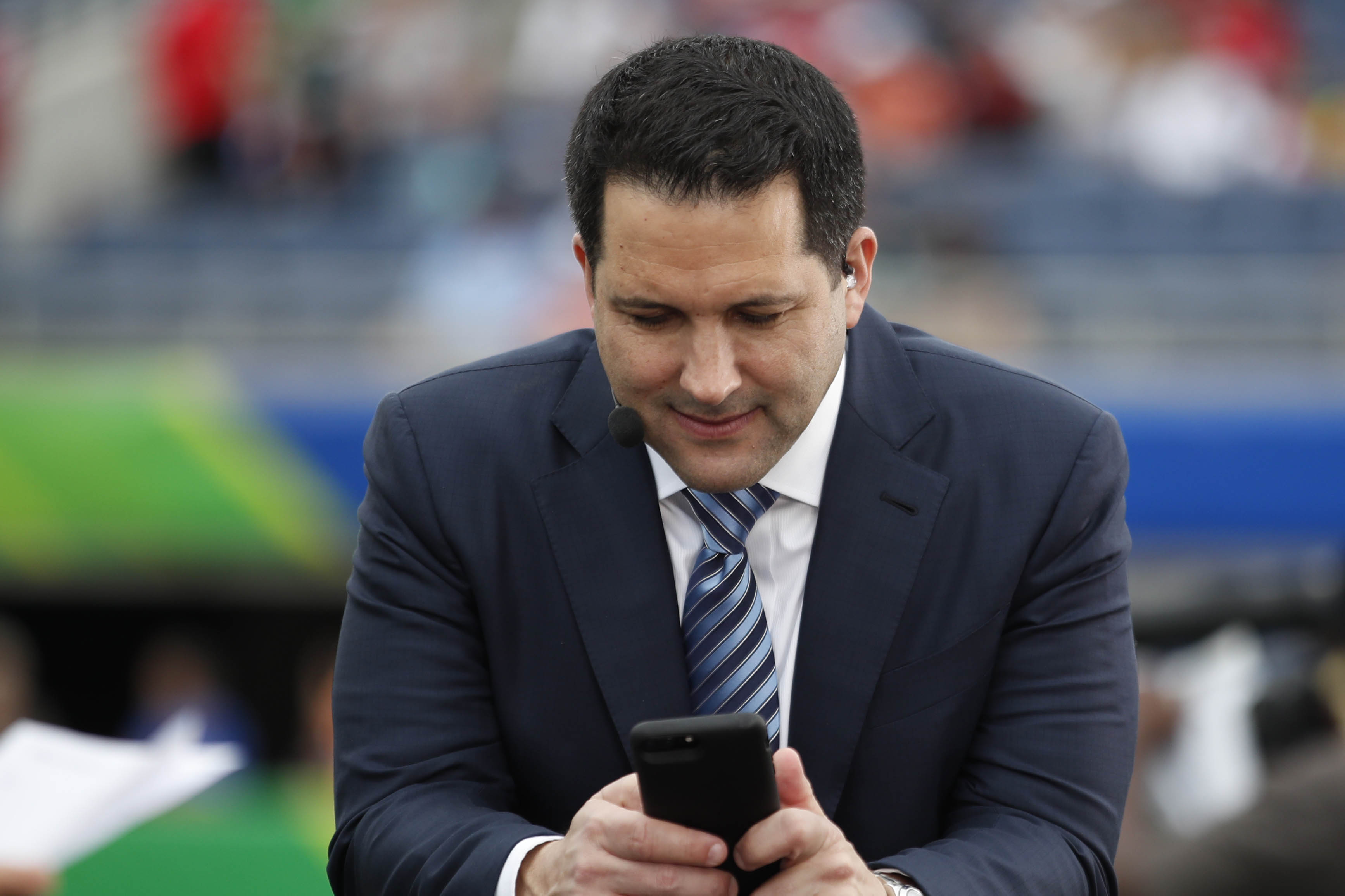 Adam Schefter breaks his silence on ‘Bigger than Kraft’ report
