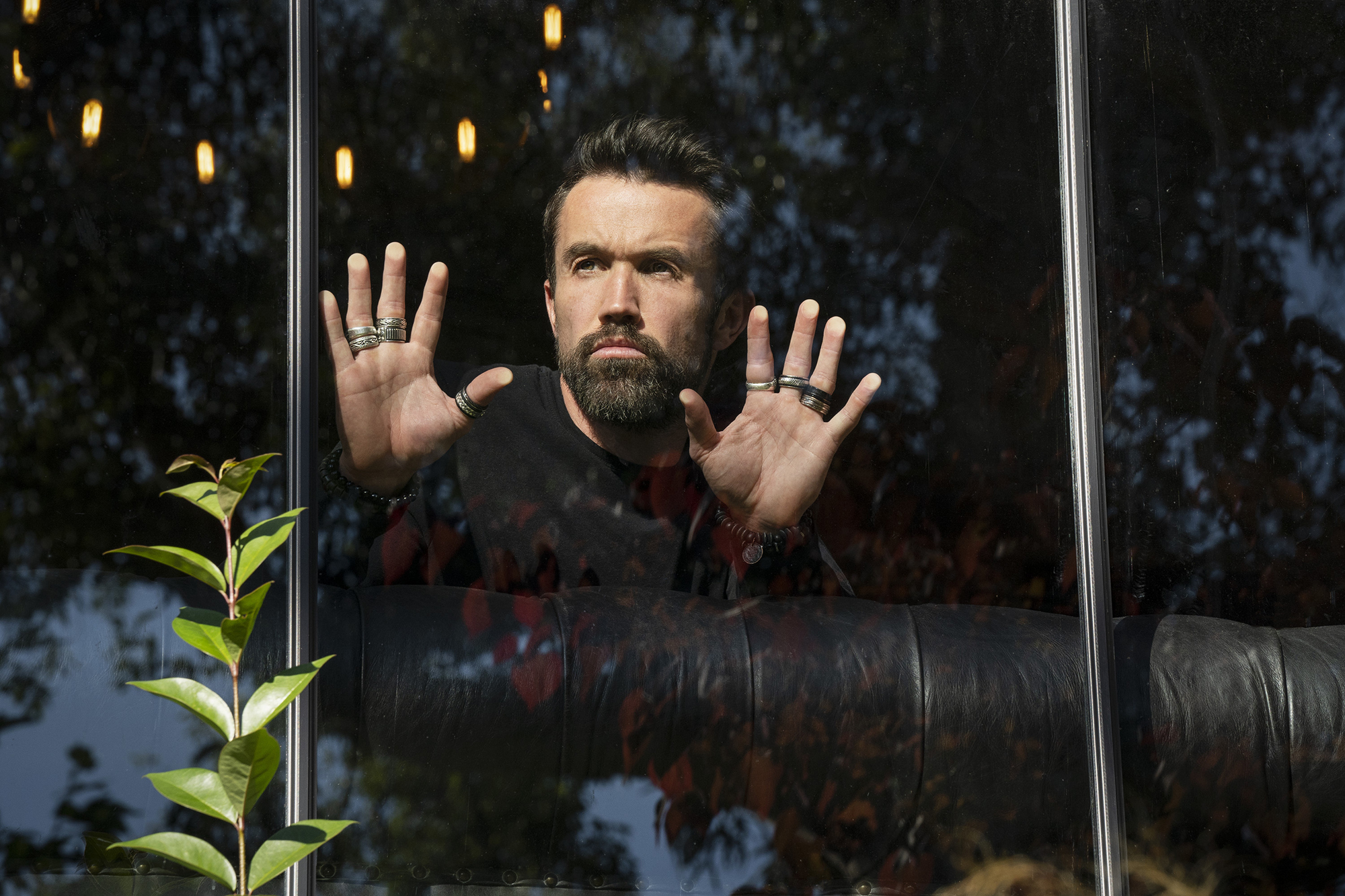 Rob McElhenney shot episode of his Apple+ series 'Mythic ...