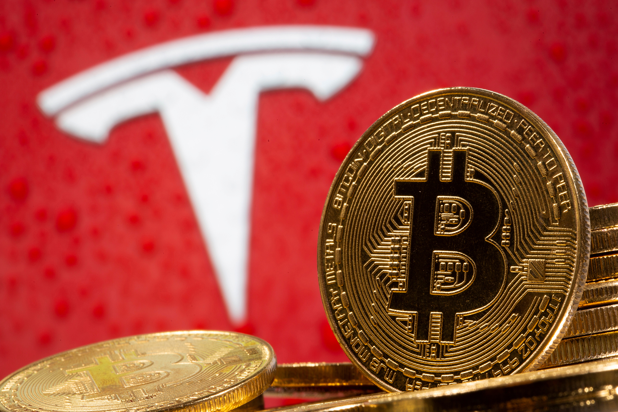 Reddit user says post on 800M Tesla bitcoin buy was a hoax