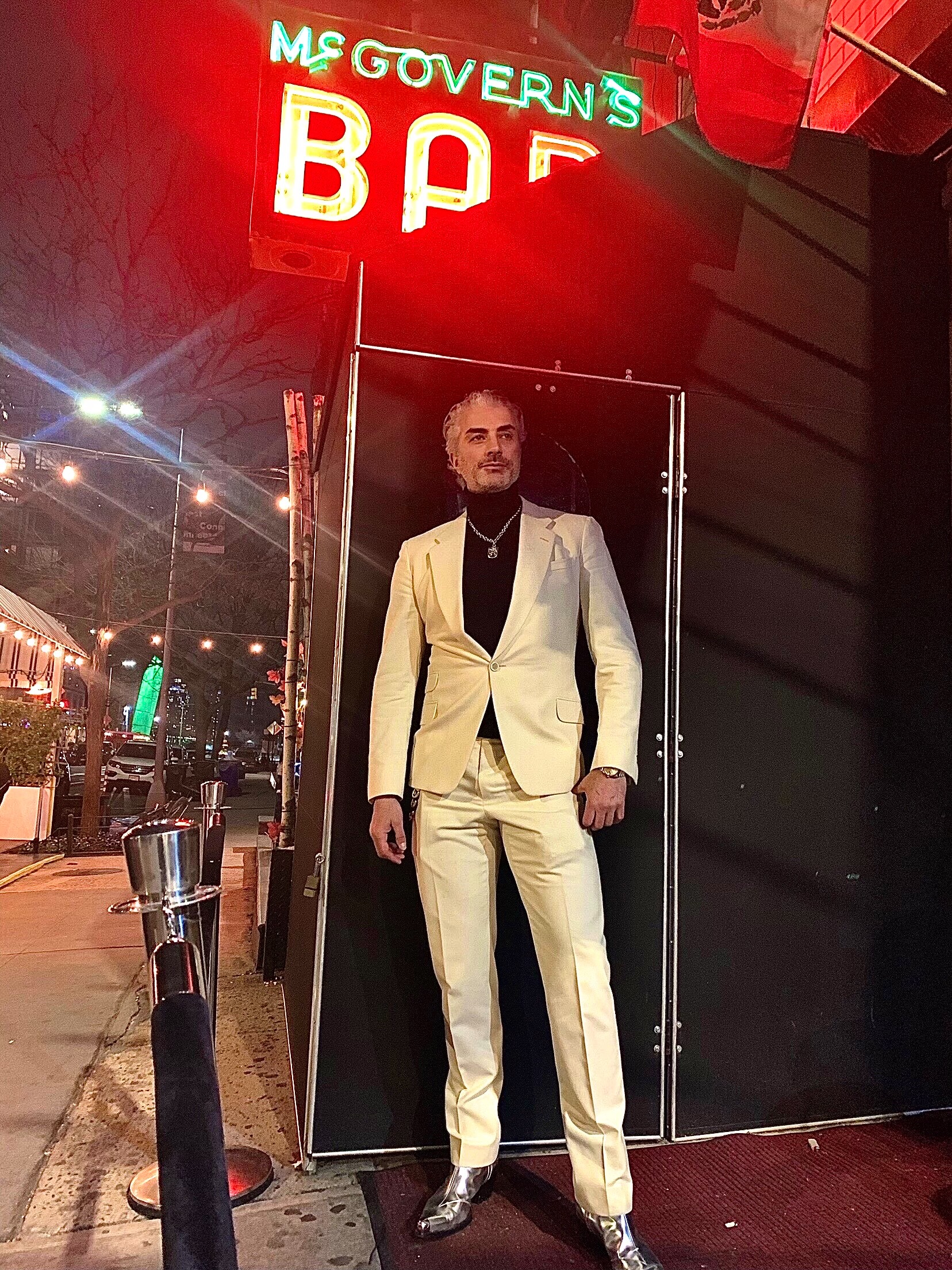 How to get in to the most exclusive clubs, bars in NYC