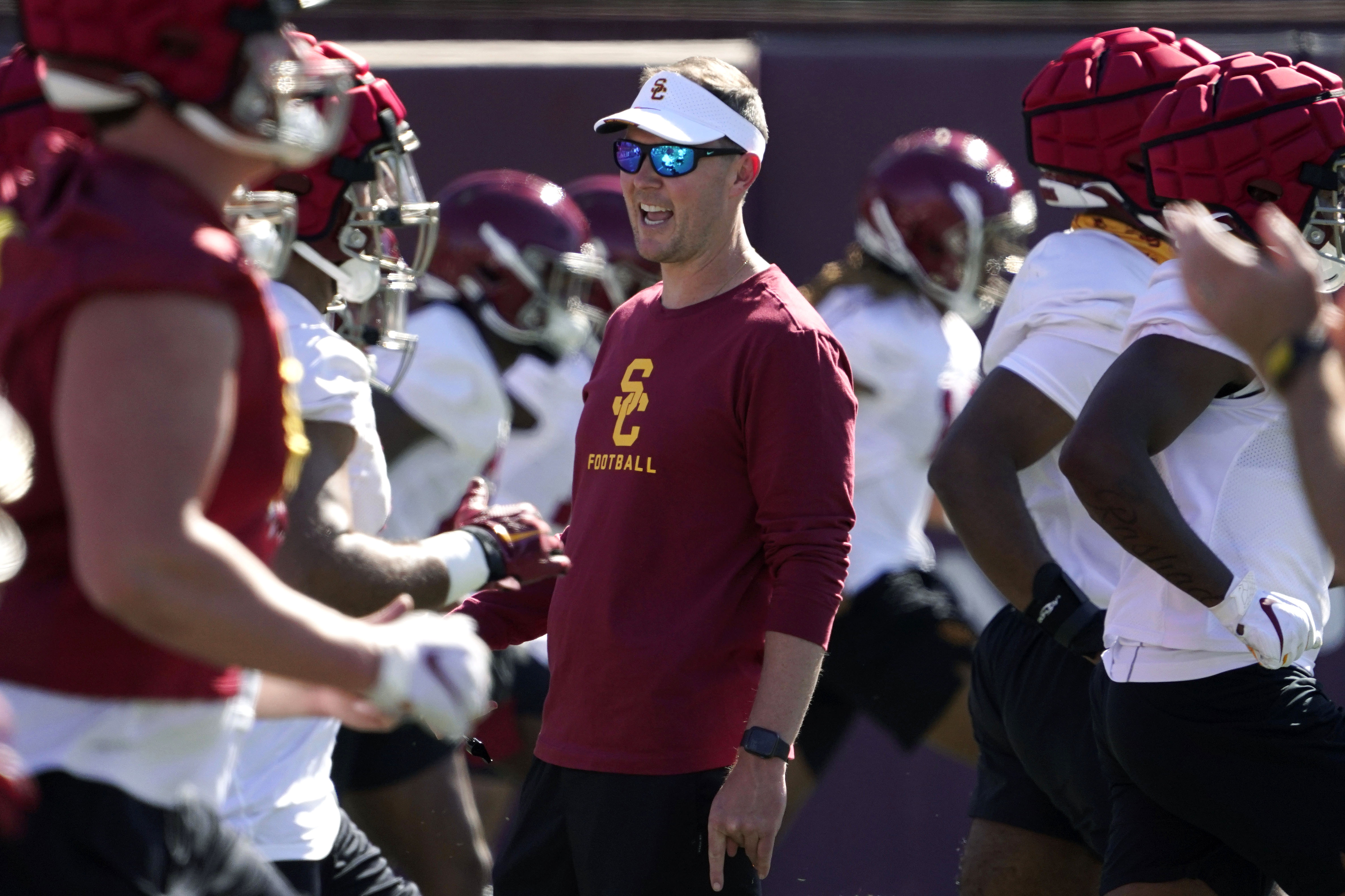 Lincoln Riley looking to resurrect USC football quickly Today Breeze