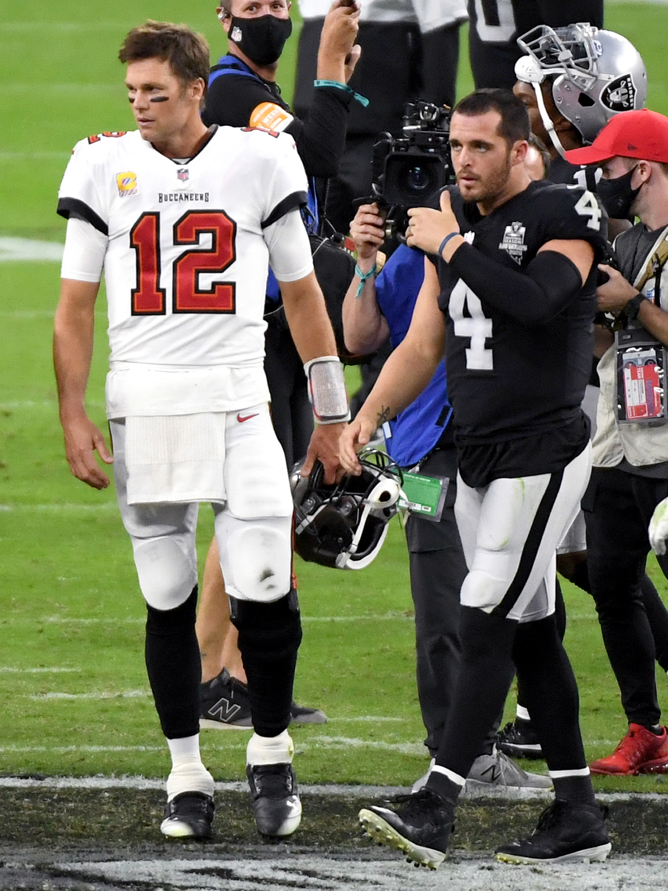 Derek Carr on Dana White's claim he brokered a Tom BradyRaiders deal