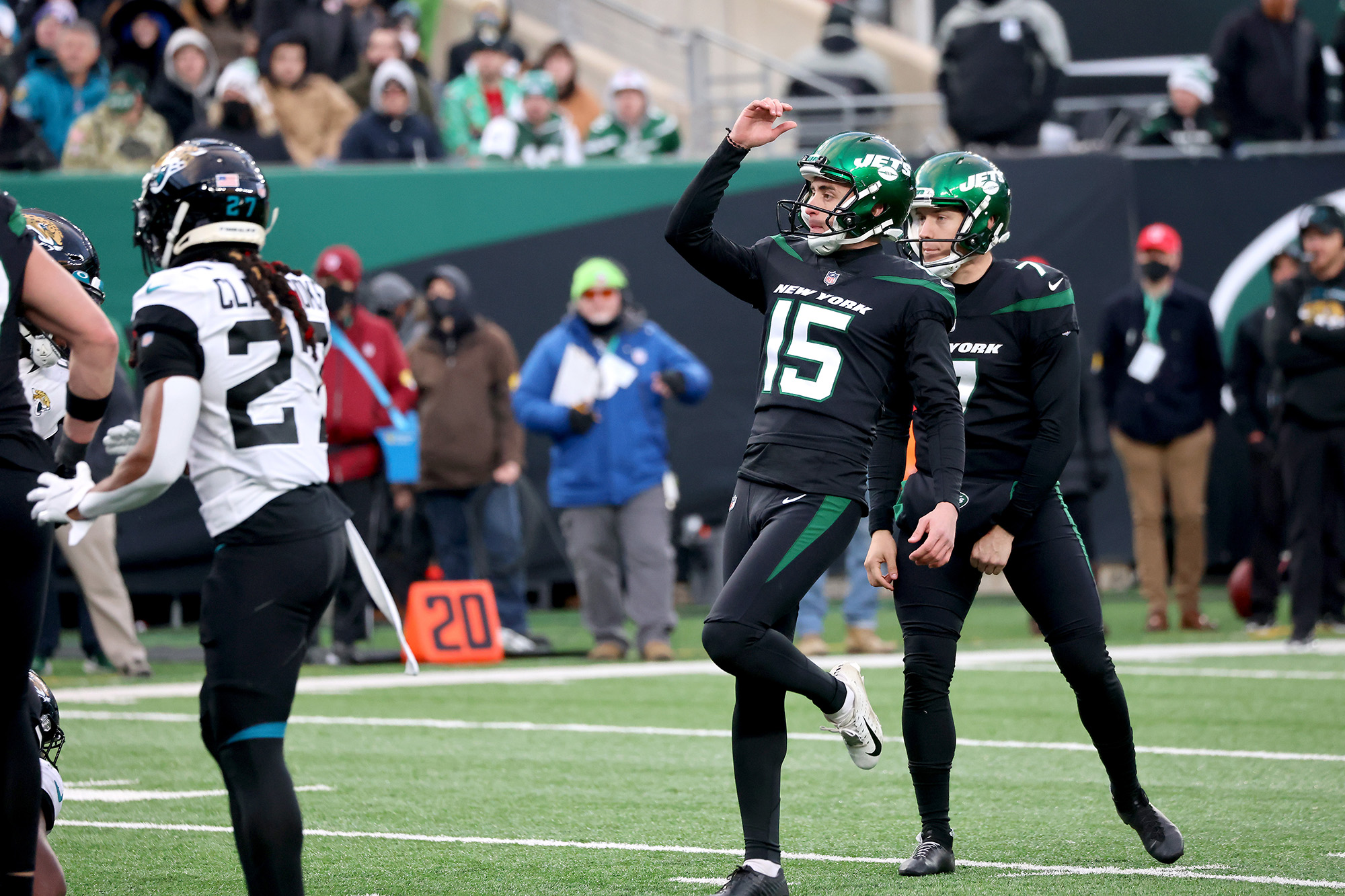 Jets cutting Eddy Pineiro as Greg Zuerlein wins kicking job