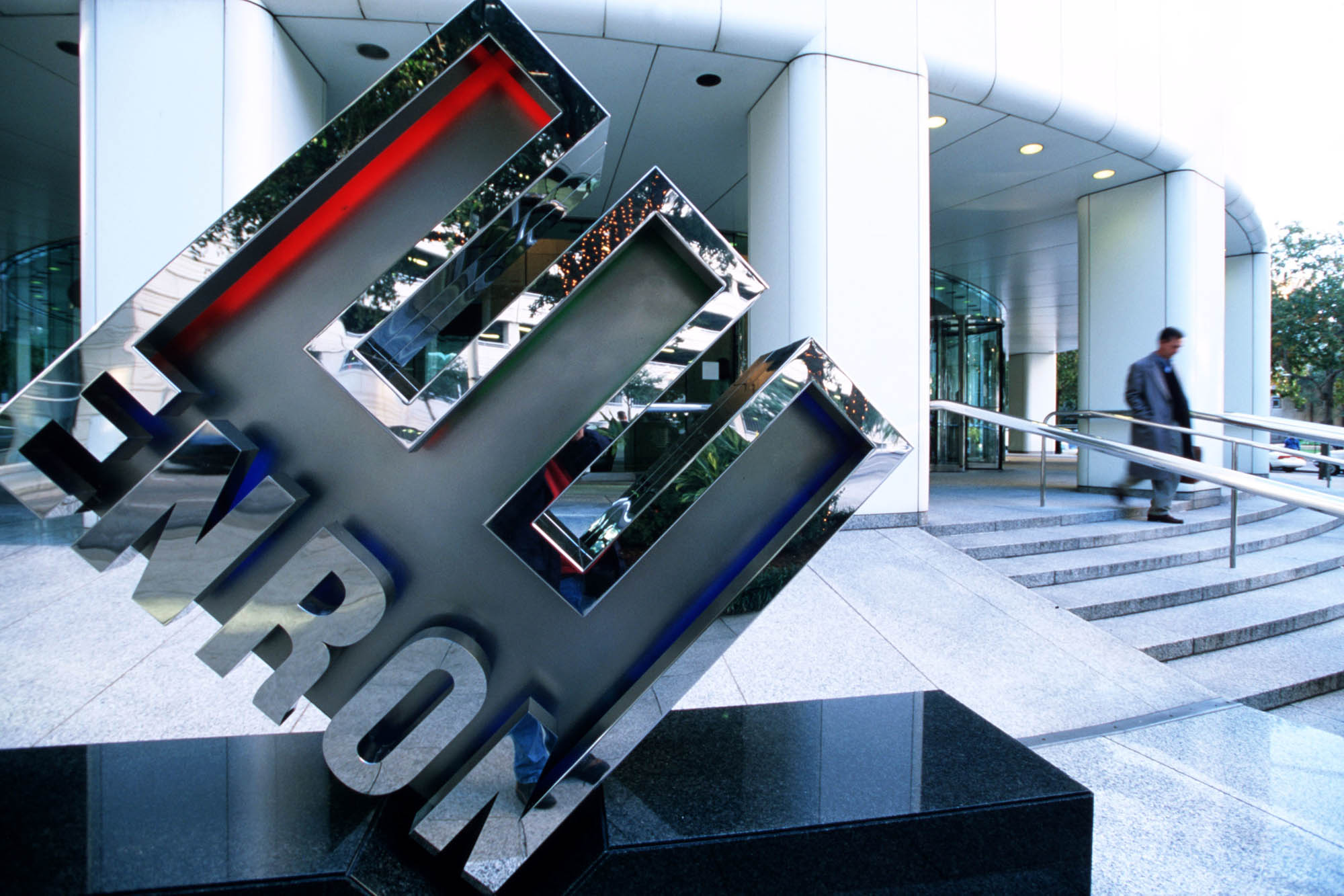 Oil tycoon Robert Belfer lost a fortune with Enron, Madoff and FTX