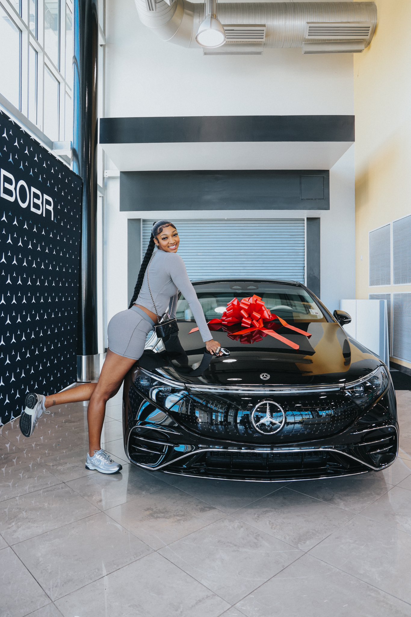 LSU's Angel Reese gets brand new MercedesBenz for 21st birthday