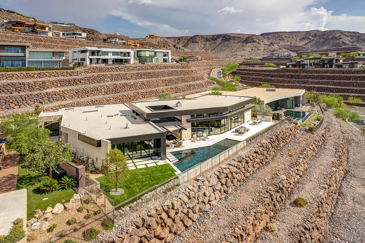 Mark Wahlberg sells Las Vegas home for 16.6M