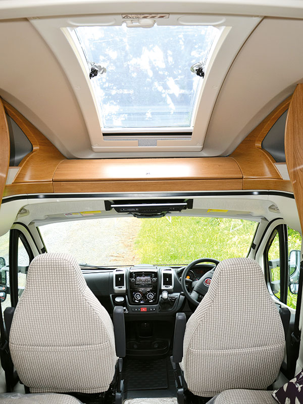 Motorhome review Auto Trail Tracker EKS Motorhomes, Caravans