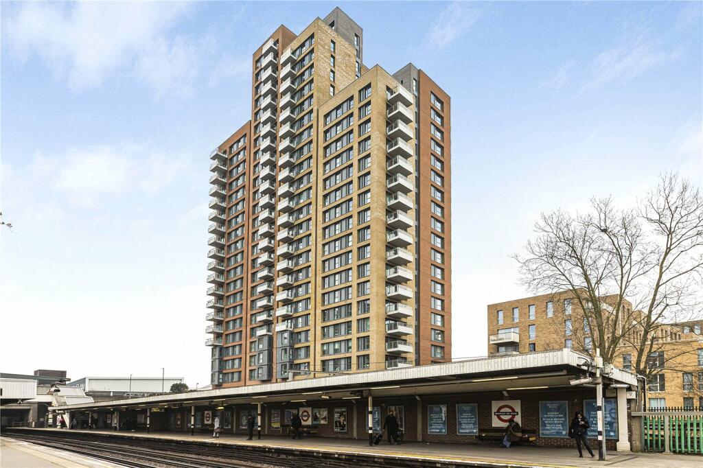 Jefferson Plaza and Marner Point E3 Development in Bow Oliver Jaques