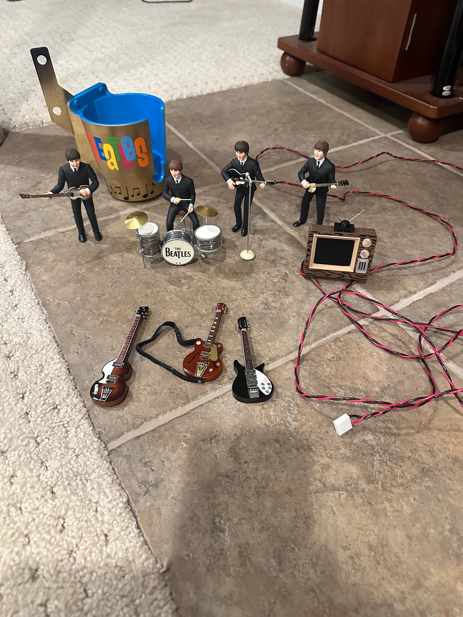 The Beatles Beatlemania official owners and fan club! All clubs