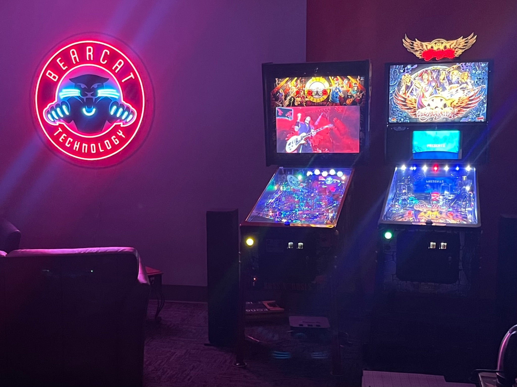 Neon Signs Club Show us your glow! All clubs (...members only