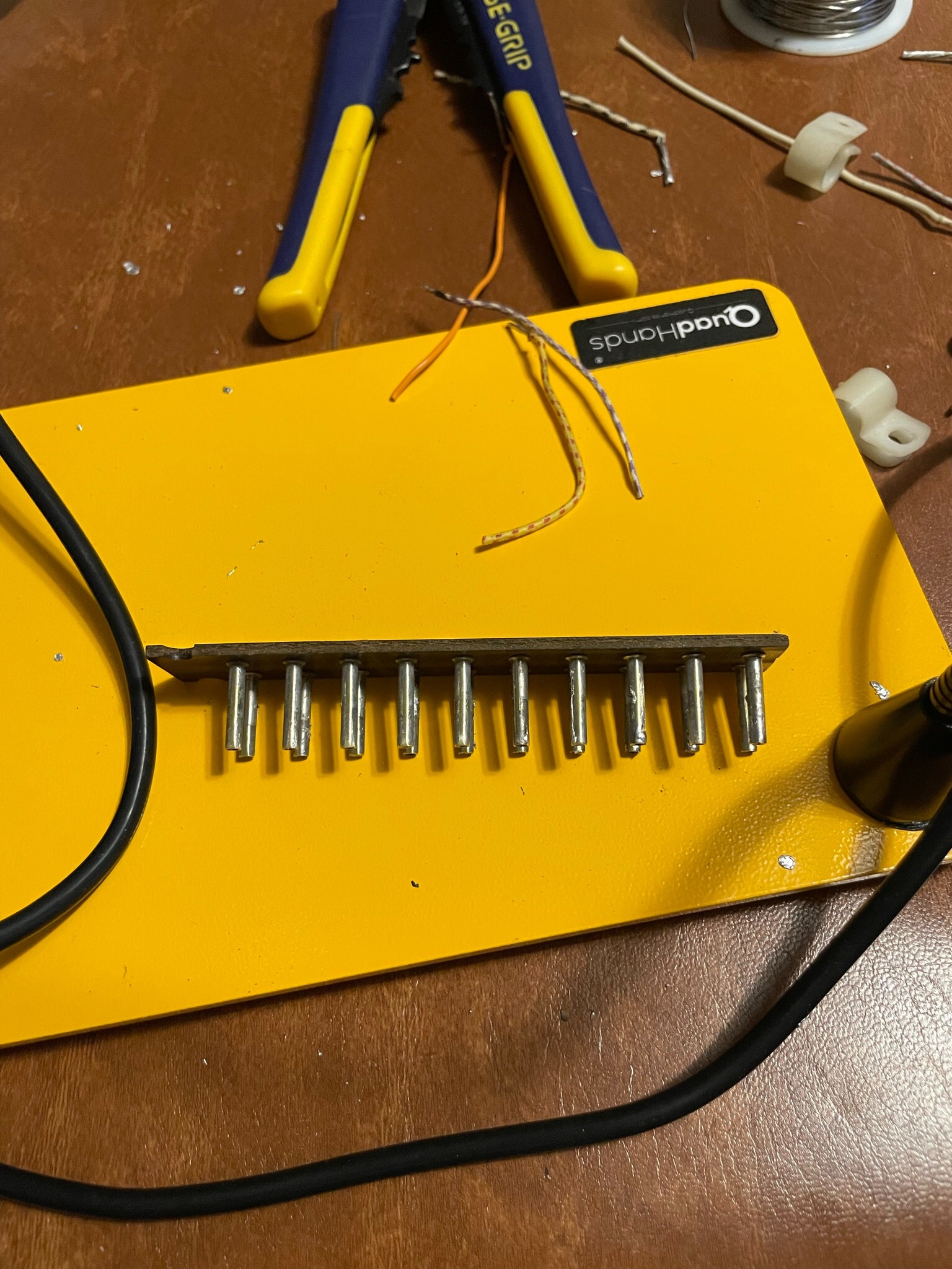 Rebuilding Jones plugssoldering technique EM Pinball Tech