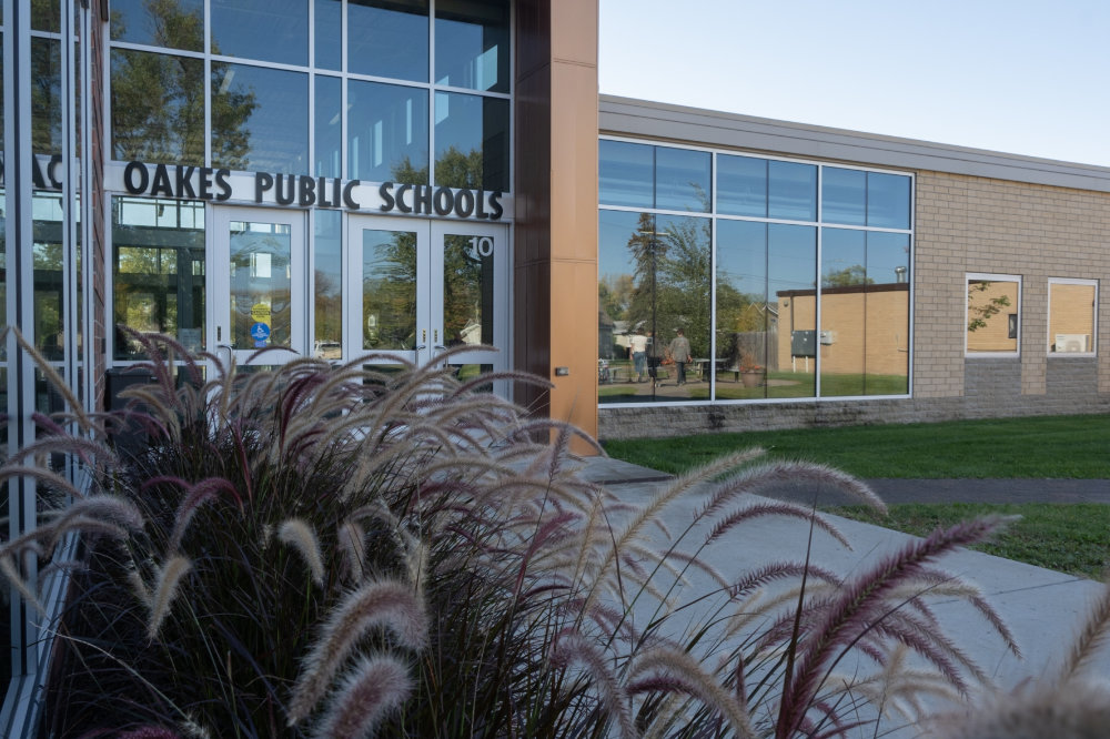 Oakes, North Dakota Shop, Play, Stay