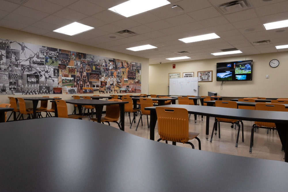 Oakes, North Dakota Shop, Play, Stay