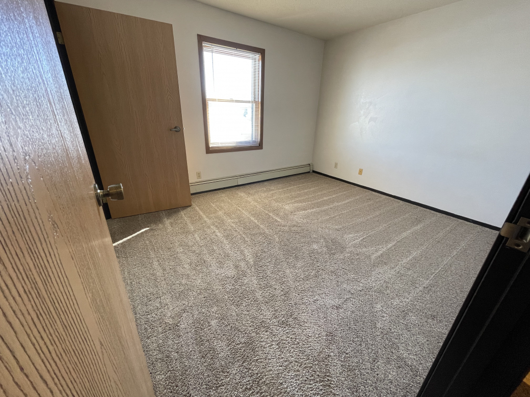 Individual Listing Fir Avenue Apartments Oakes, North Dakota