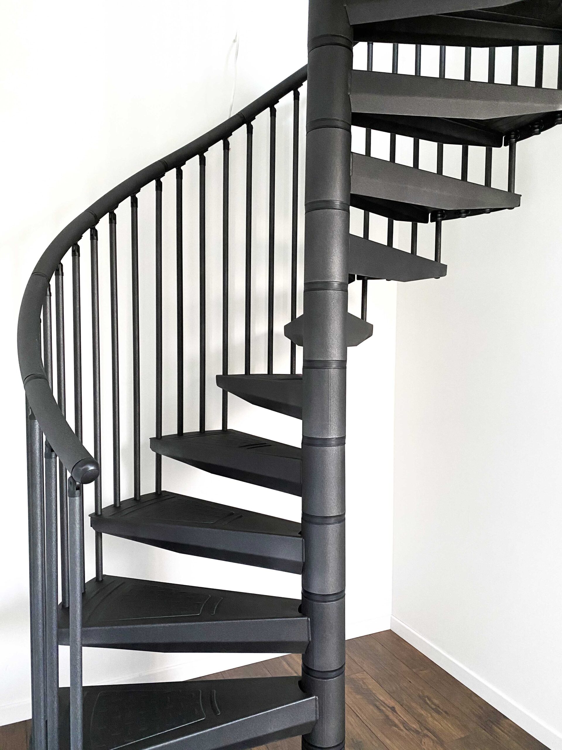 Loft Rondo Spiral Staircase 120 / 140 / 160 cm Oak Factor