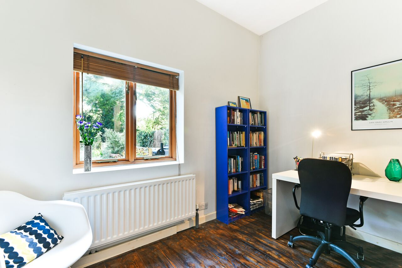 Hopton Road, Streatham, London Oaks Estate Agents London