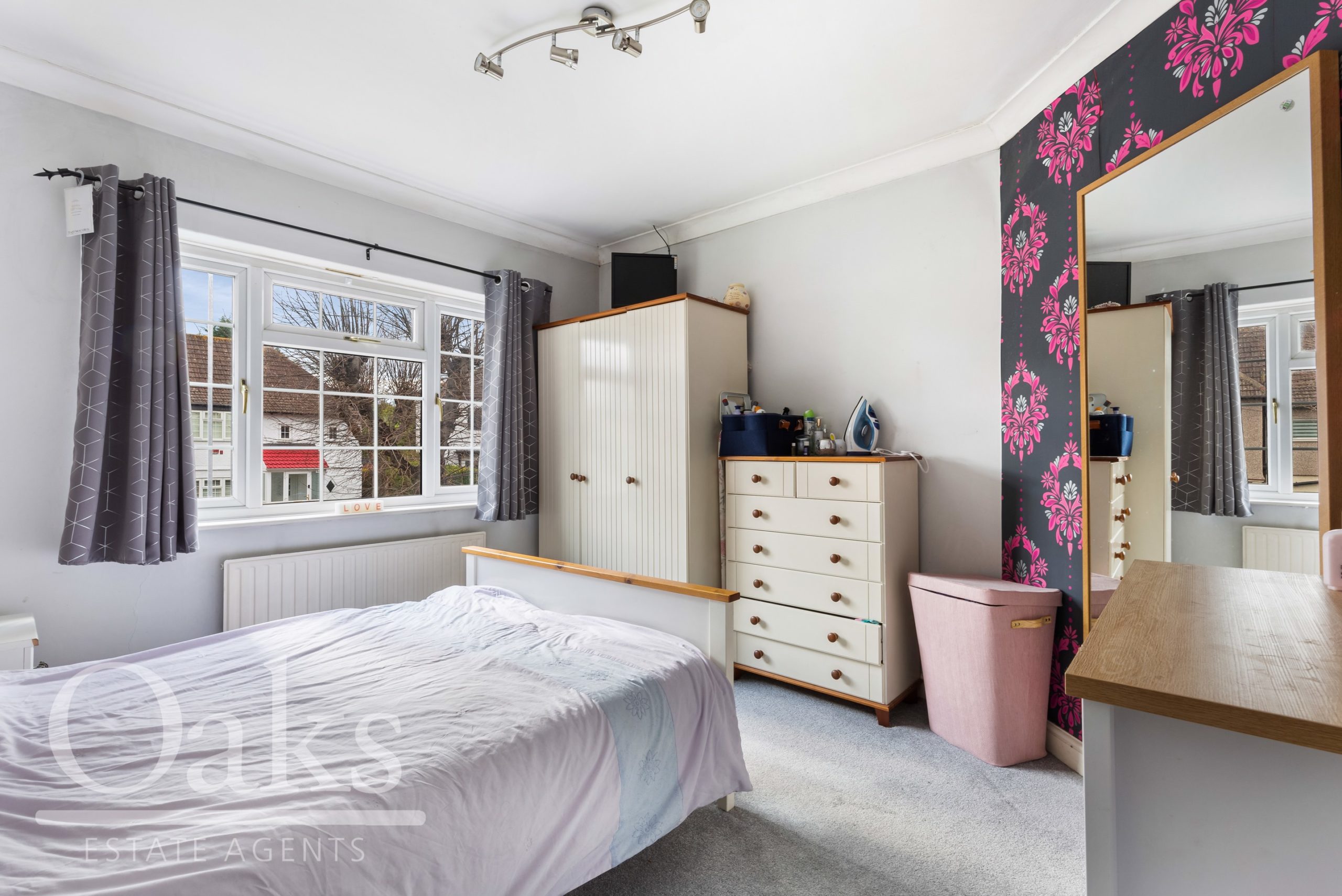 Long Lane, Croydon Oaks Estate Agents London