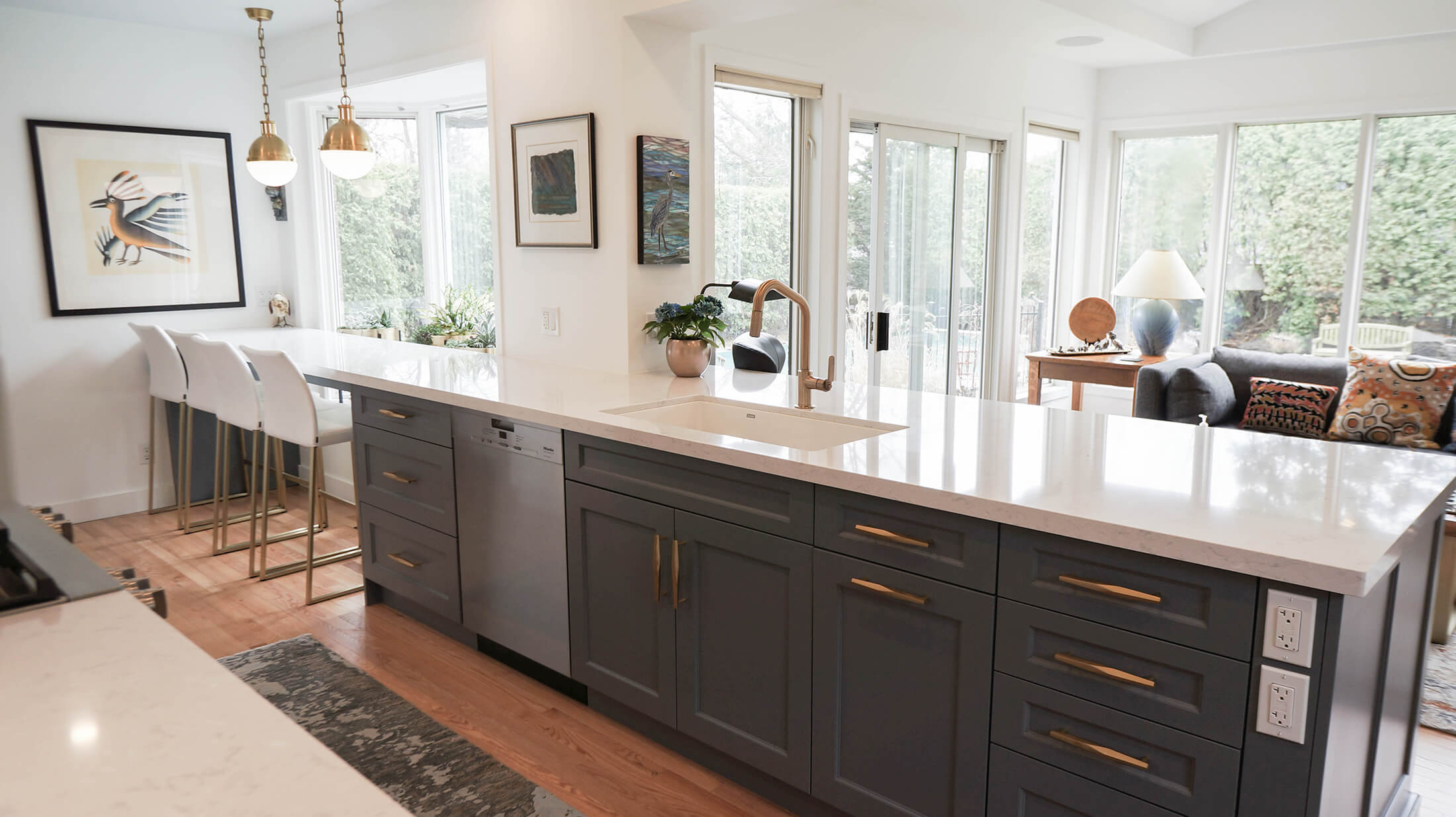 Tracina Kitchen Renovation, Oakville ON Oakville Kitchen & Bath