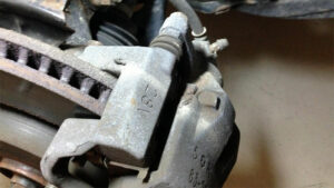 6 Reasons Brakes Are Making a Grinding Noise (And Cost to Fix)