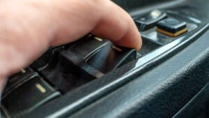 7 Symptoms of a Bad Window Regulator (and Replacement Cost in 2026)