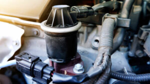 9 Symptoms of a Vacuum Leak (And Repair Cost by Location)